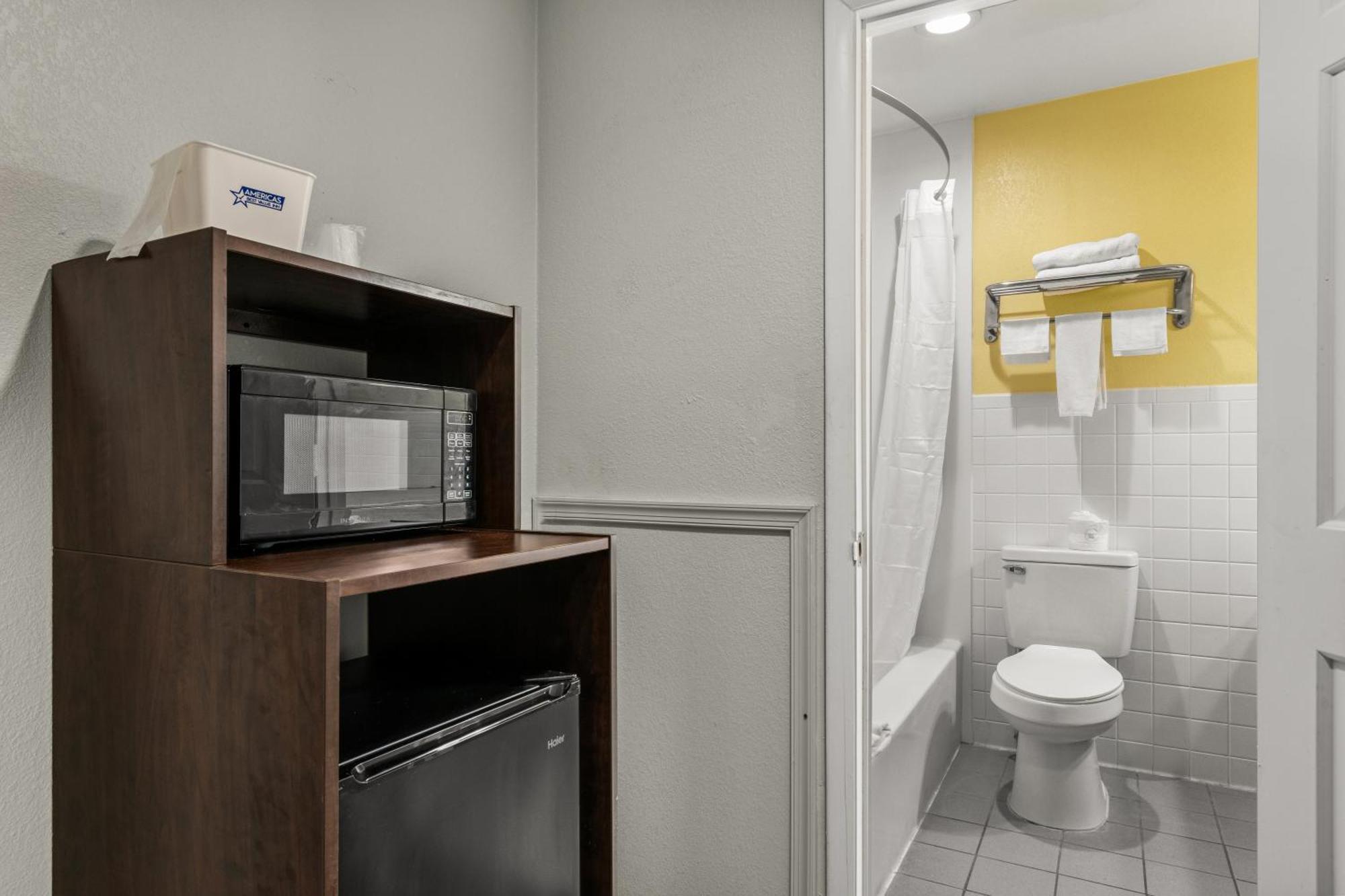 Americas Best Value Inn 卡莱尔 外观 照片