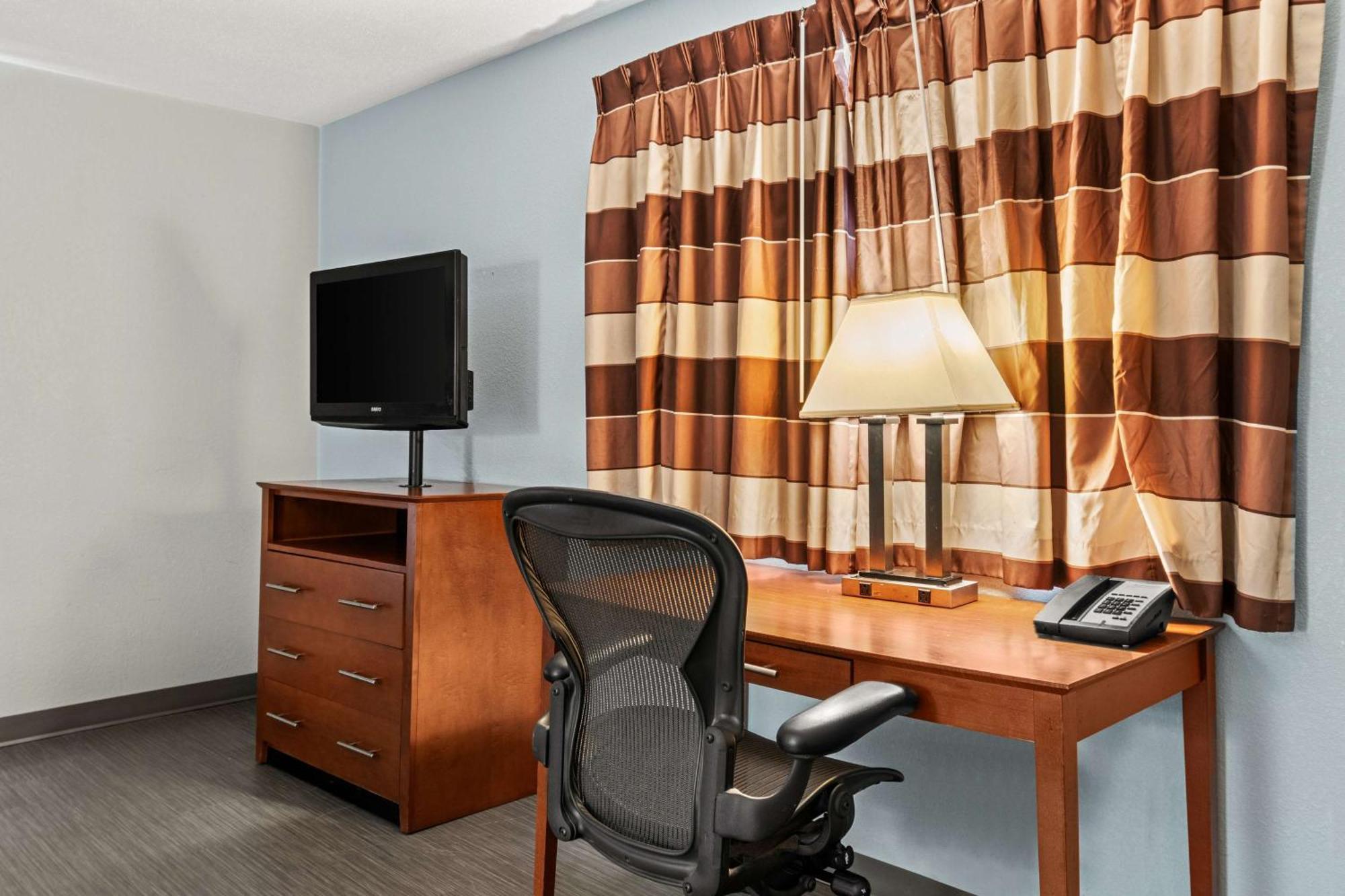 Americas Best Value Inn 卡莱尔 外观 照片