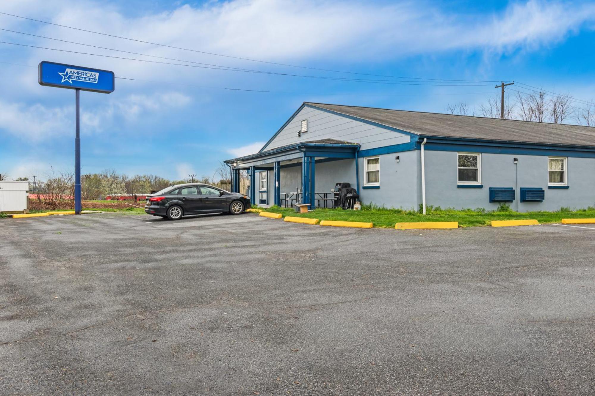 Americas Best Value Inn 卡莱尔 外观 照片